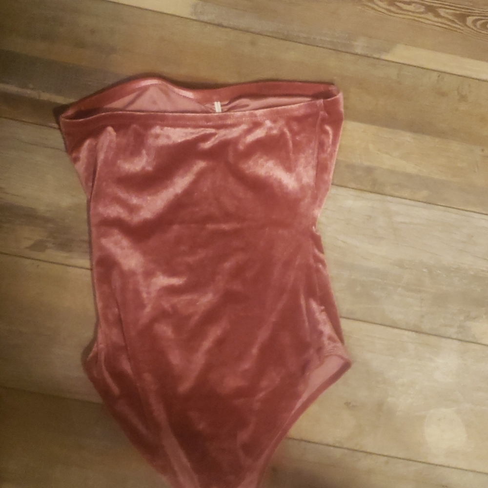 Bodysuits - Picture 2 of 2